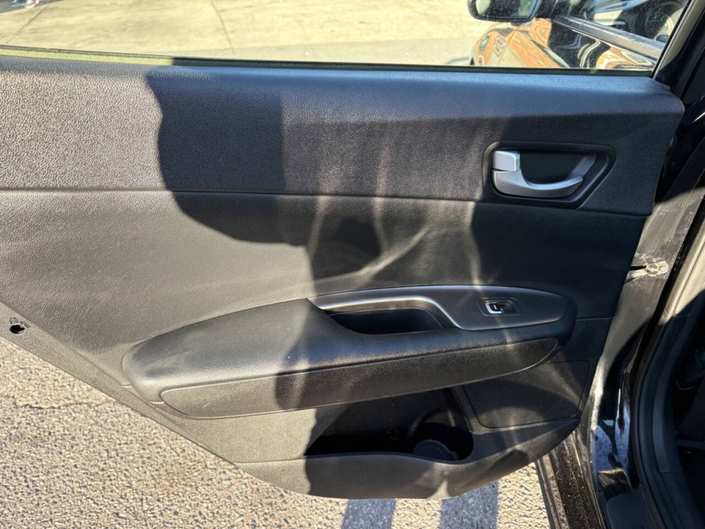 2019 Kia Optima Image 23