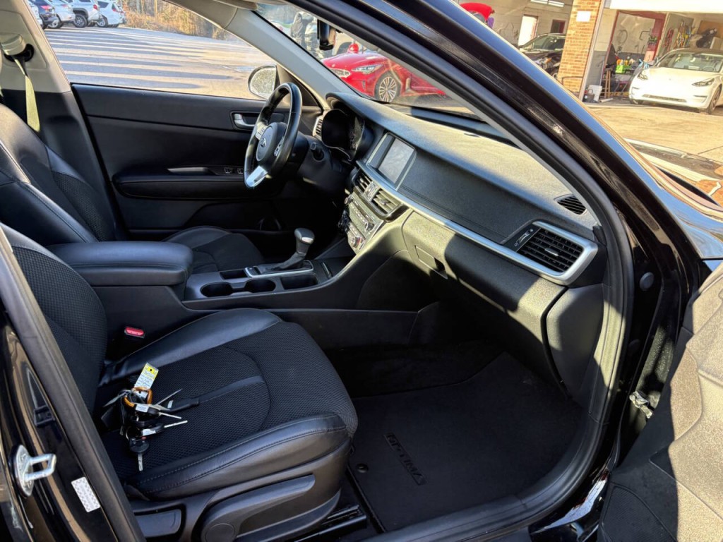 2019 Kia Optima Image 28