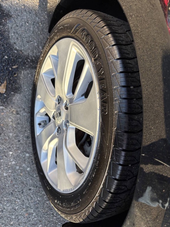 2019 Kia Optima Image 34