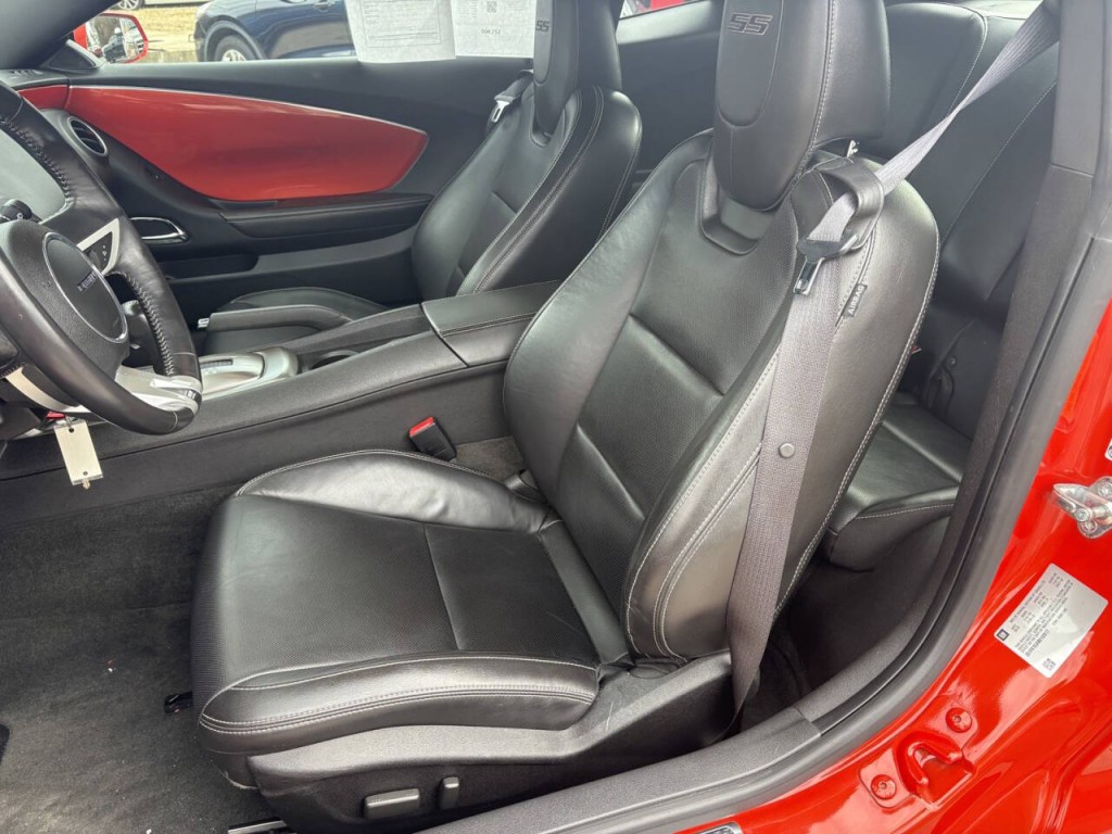 2011 Chevrolet Camaro Image 13