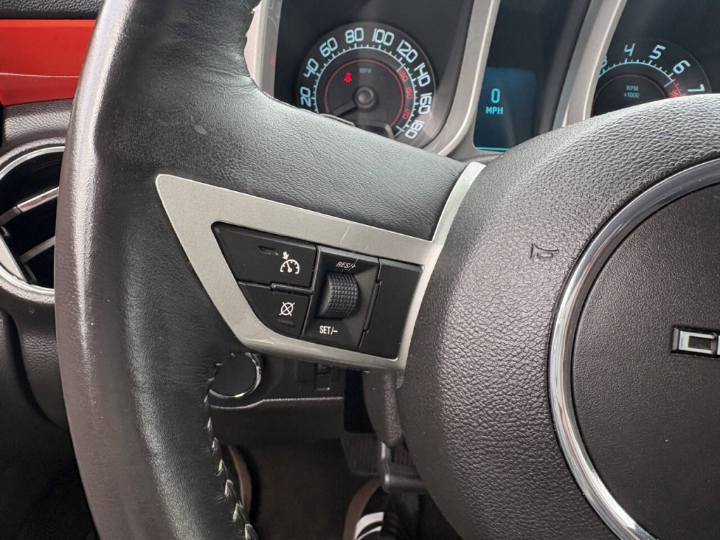 2011 Chevrolet Camaro Image 17