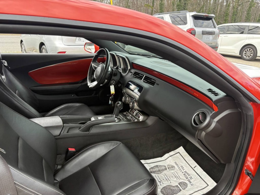2011 Chevrolet Camaro Image 25
