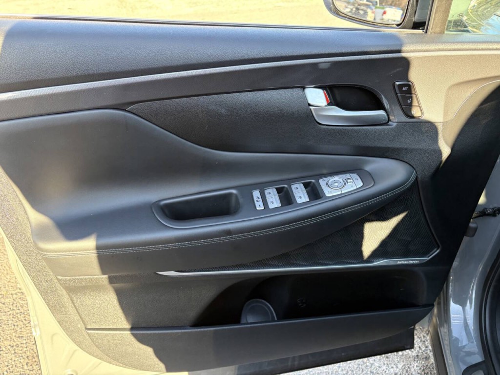 2021 Hyundai Santa Fe Image 10