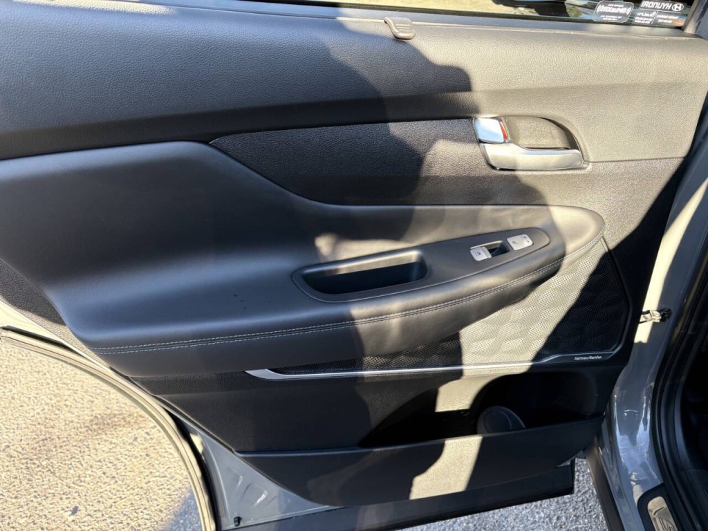 2021 Hyundai Santa Fe Image 25