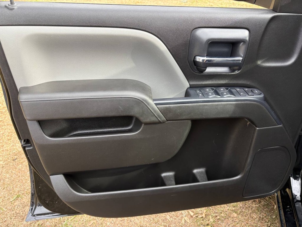 2018 Chevrolet Silverado 1500 Image 9