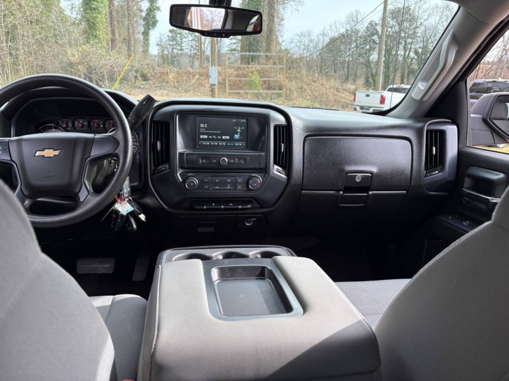 2018 Chevrolet Silverado 1500 Image 18