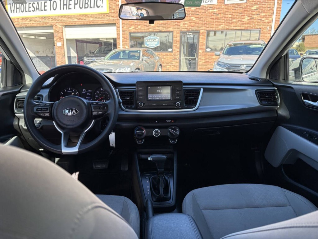 2018 Kia Rio Image 19