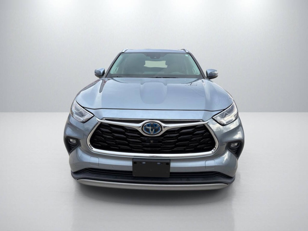 2021 Toyota Highlander Image 2