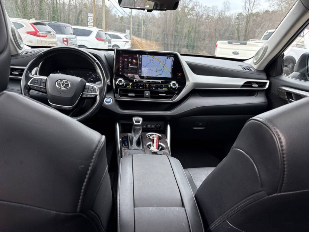2021 Toyota Highlander Image 24
