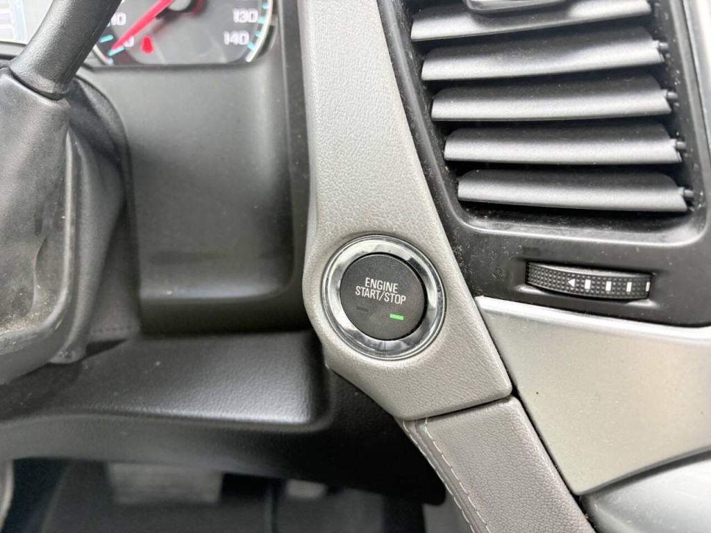 2019 Chevrolet Tahoe Image 18