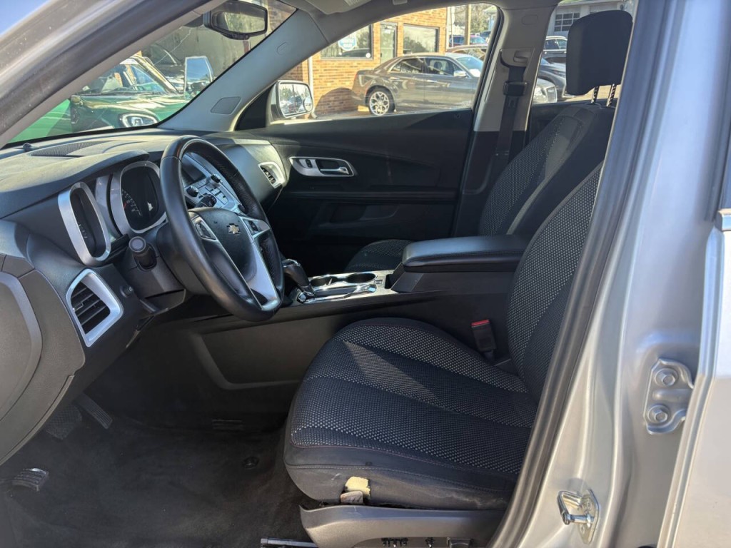 2017 Chevrolet Equinox Image 10