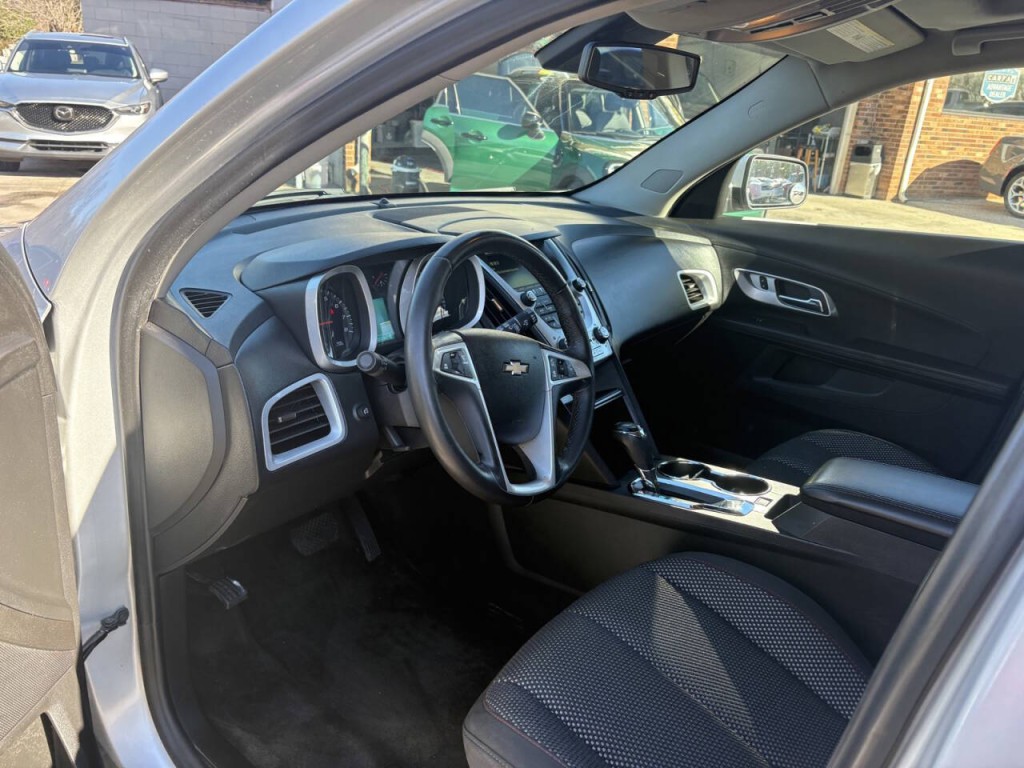 2017 Chevrolet Equinox Image 11