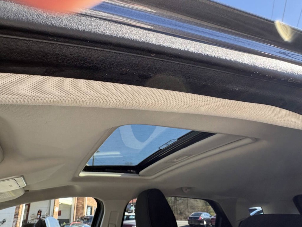 2021 Ford Econoline Image 9