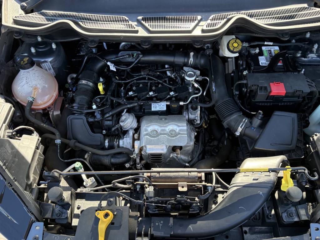 2021 Ford Econoline Image 30