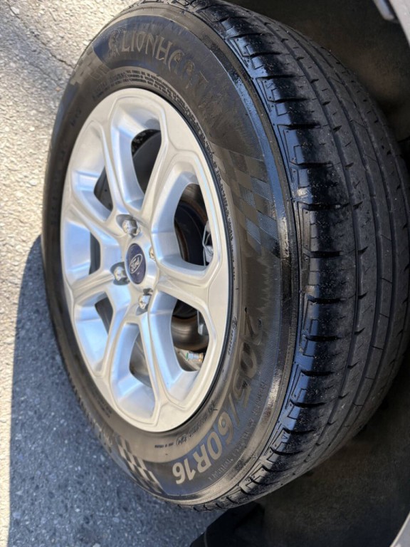 2021 Ford Econoline Image 32