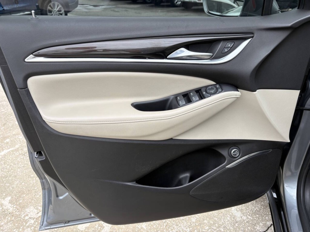 2020 Buick Enclave Image 9