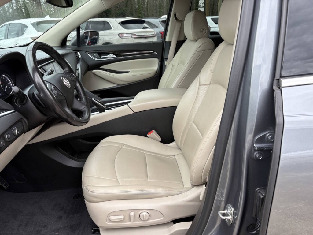 2020 Buick Enclave Image 10