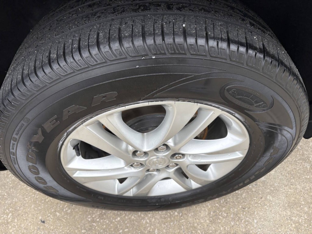 2020 Buick Enclave Image 36