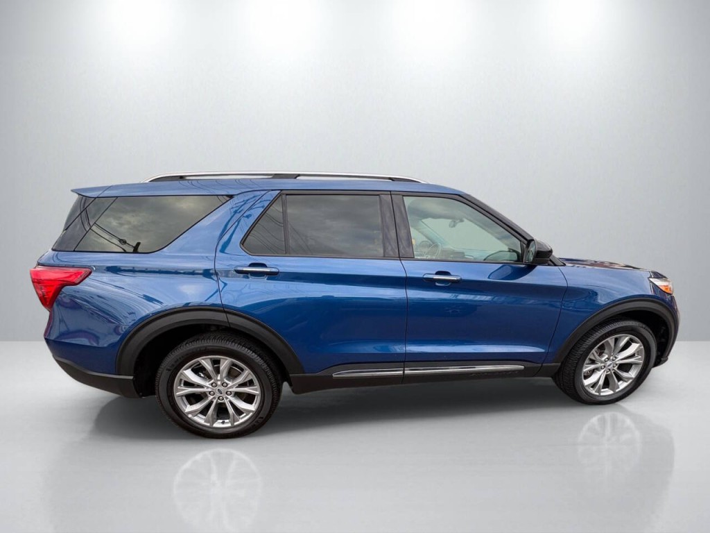 2023 Ford Explorer Image 8