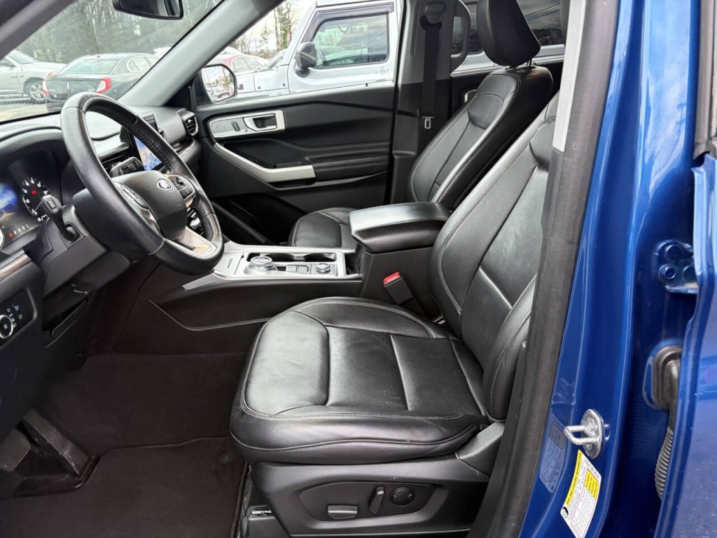 2023 Ford Explorer Image 10