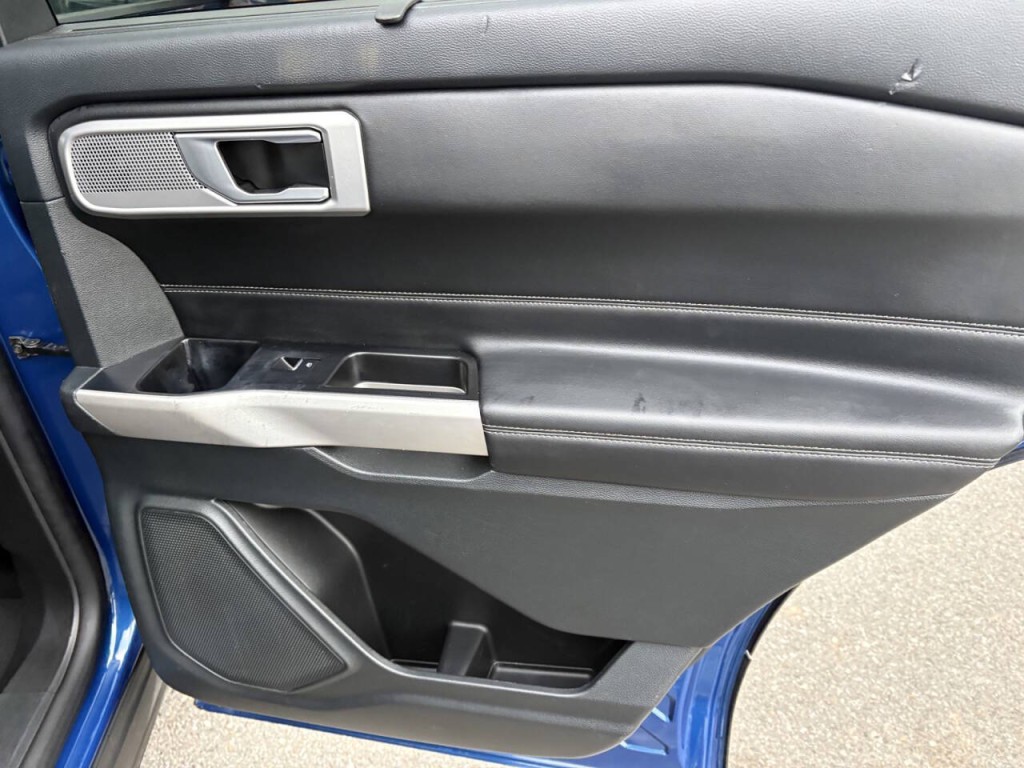 2023 Ford Explorer Image 33