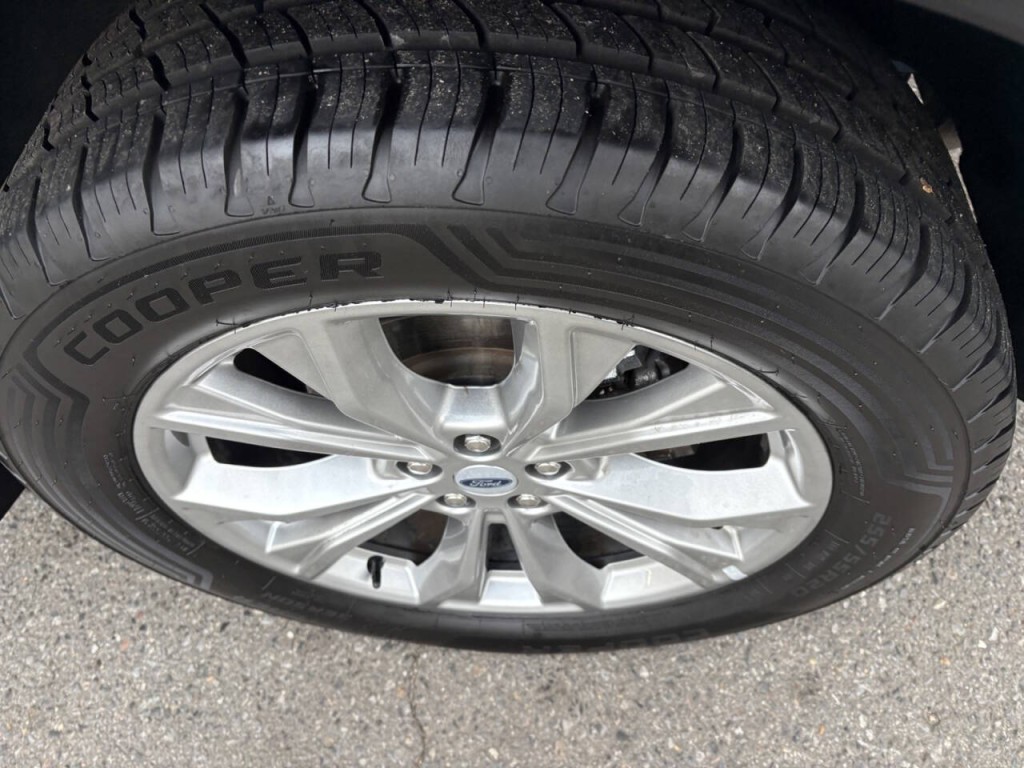 2023 Ford Explorer Image 38