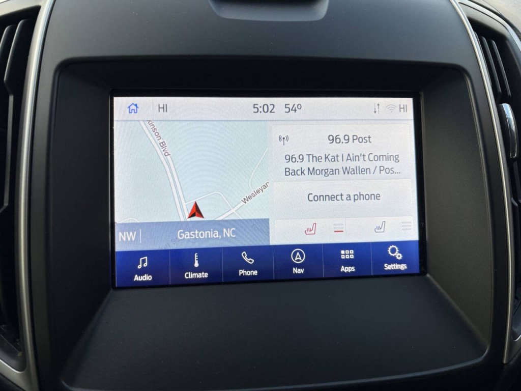 2020 Ford Edge Image 17