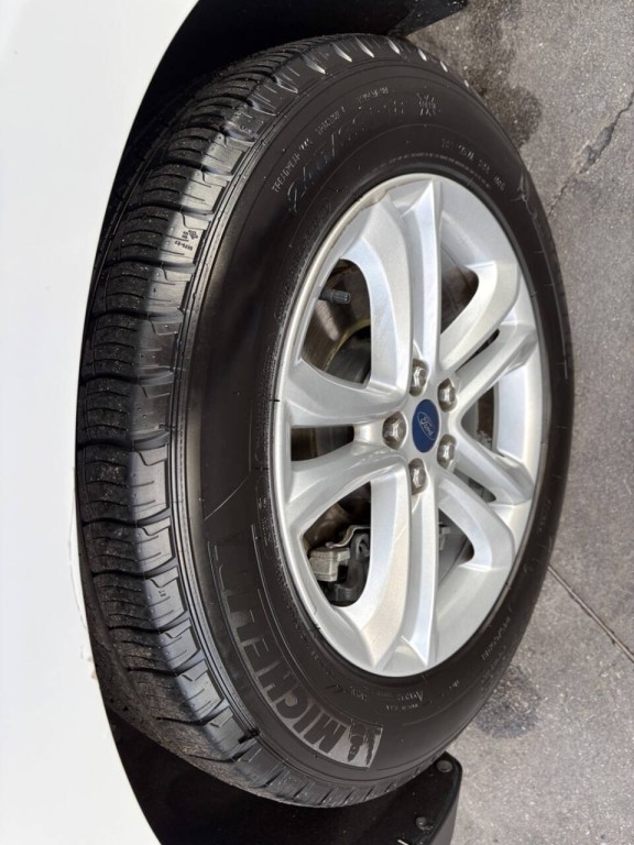 2020 Ford Edge Image 34