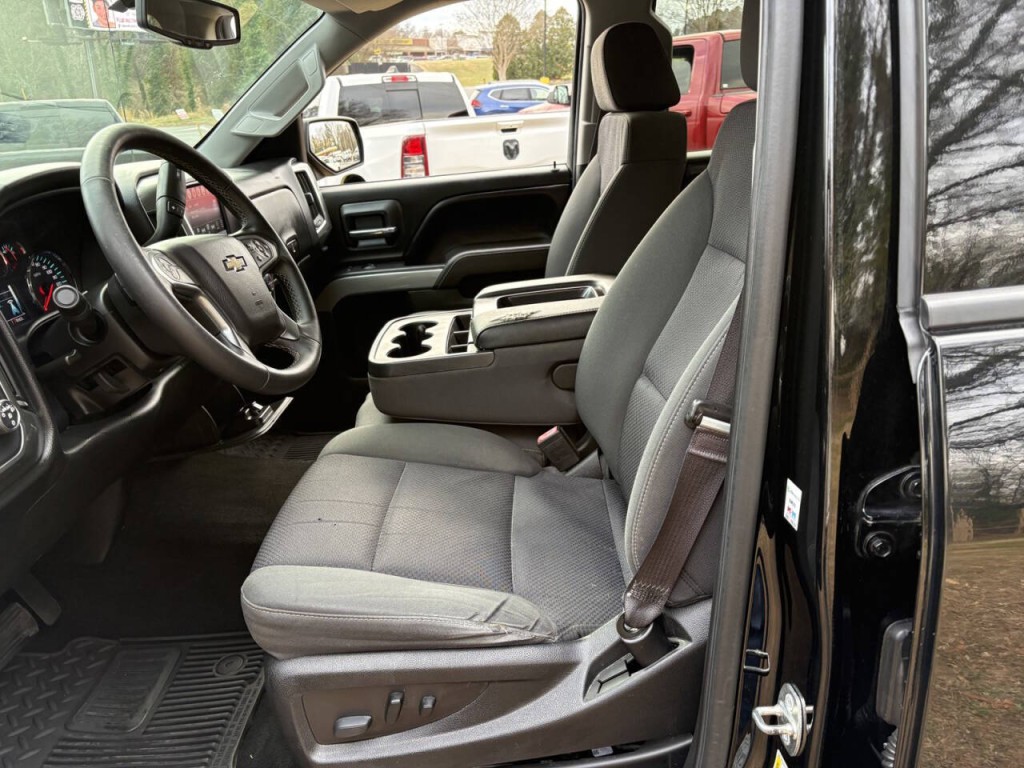 2017 Chevrolet Silverado 1500 Image 11