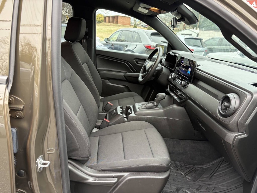 2024 Chevrolet Colorado Image 25