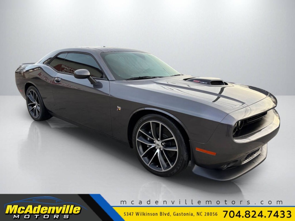 2018 Dodge Challenger Image 1