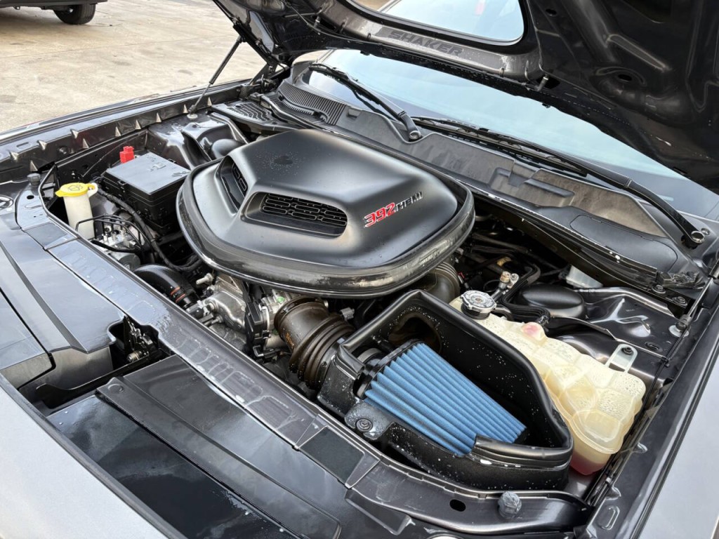 2018 Dodge Challenger Image 30