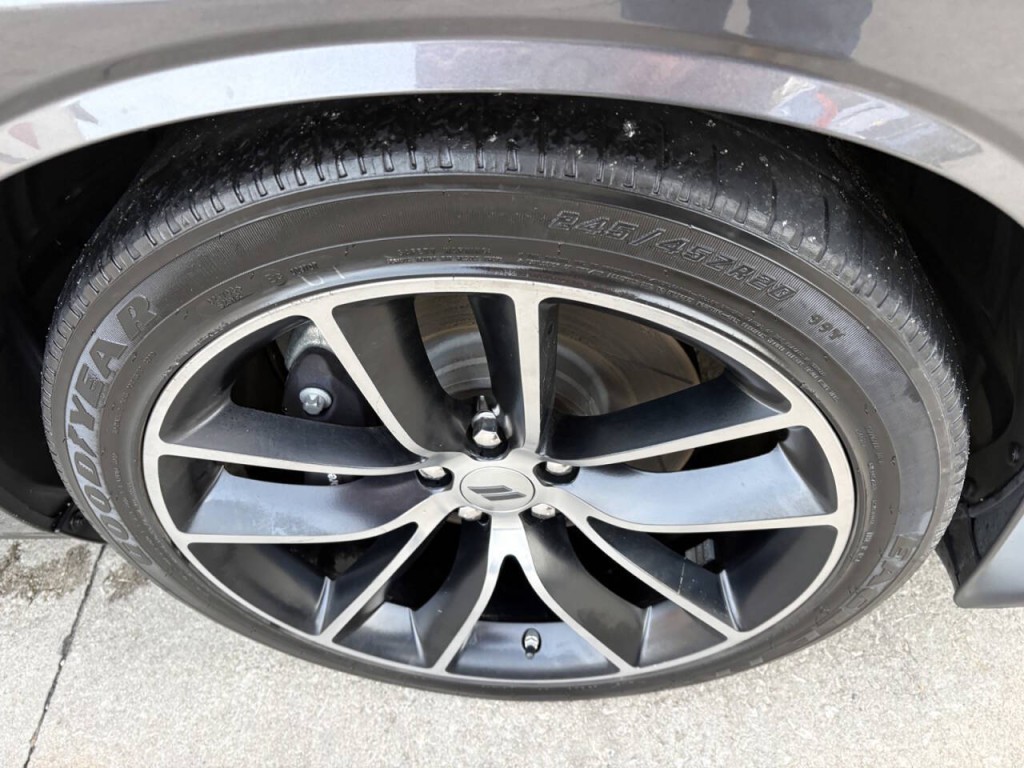 2018 Dodge Challenger Image 33