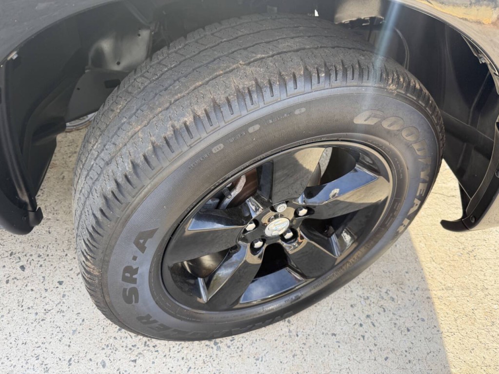 2013 RAM 1500 Image 9