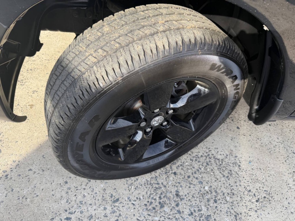 2013 RAM 1500 Image 12