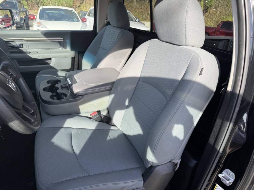 2013 RAM 1500 Image 14