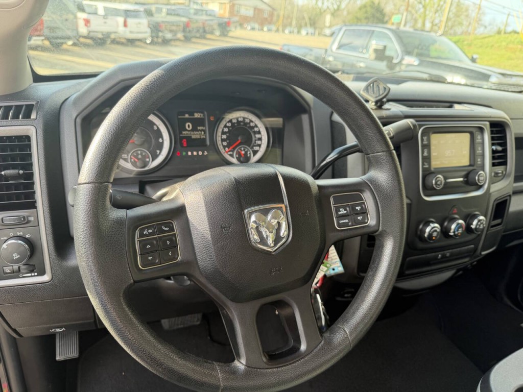 2013 RAM 1500 Image 17
