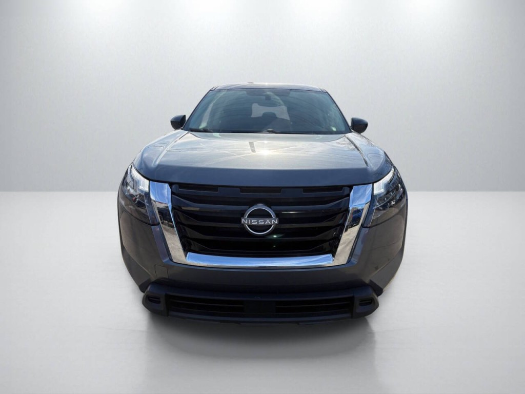 2023 Nissan Pathfinder Image 2