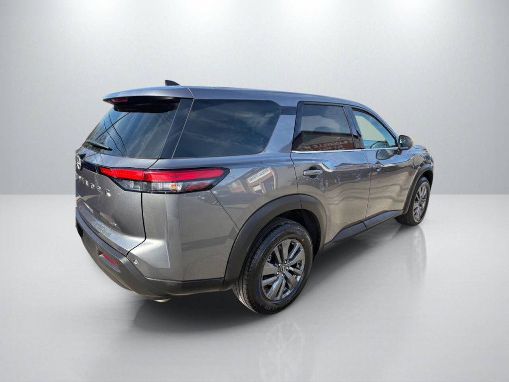 2023 Nissan Pathfinder Image 7
