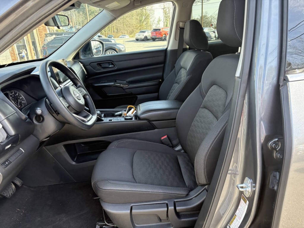 2023 Nissan Pathfinder Image 10