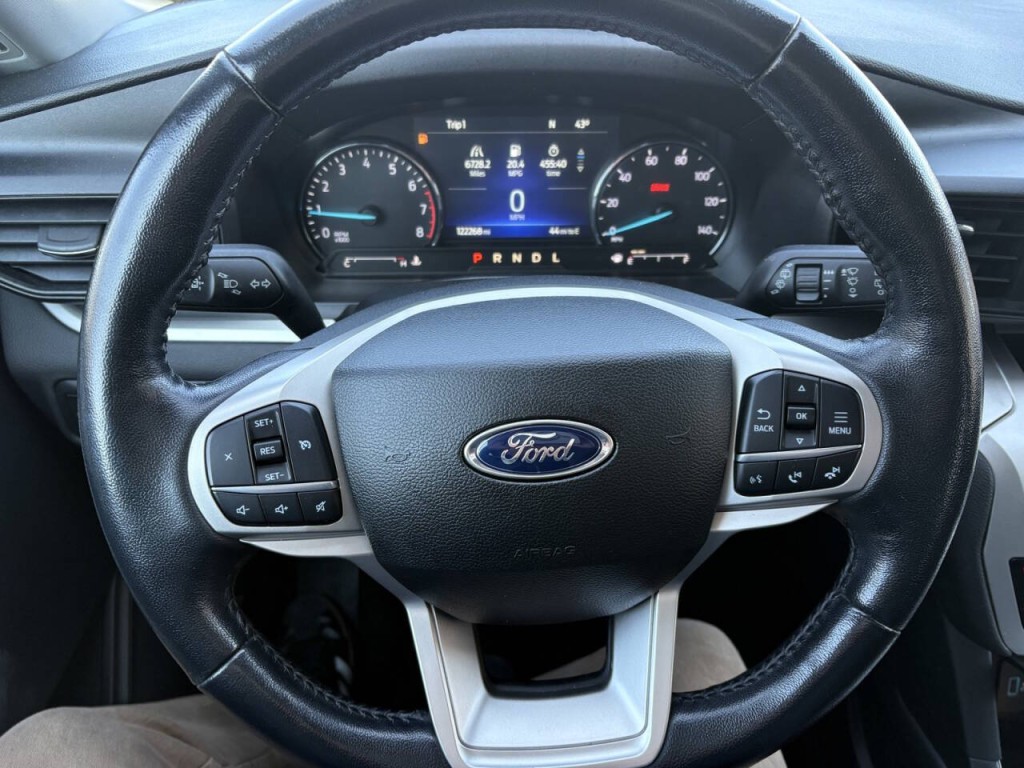 2022 Ford Explorer Image 12