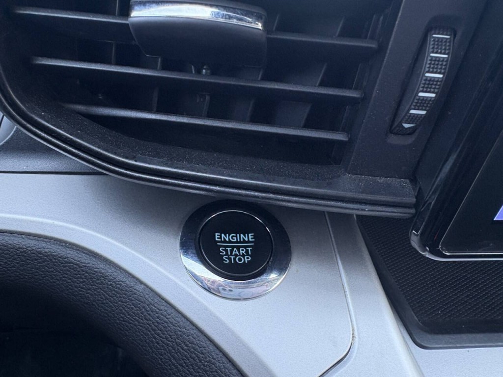 2022 Ford Explorer Image 16