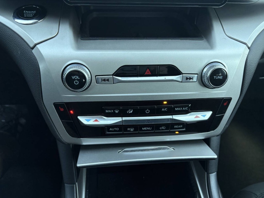 2022 Ford Explorer Image 19