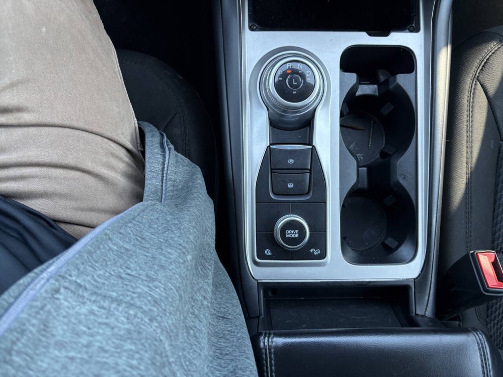 2022 Ford Explorer Image 21