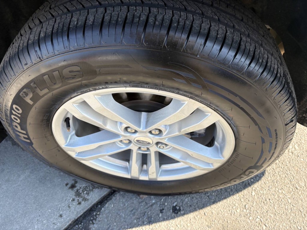 2022 Ford Explorer Image 37