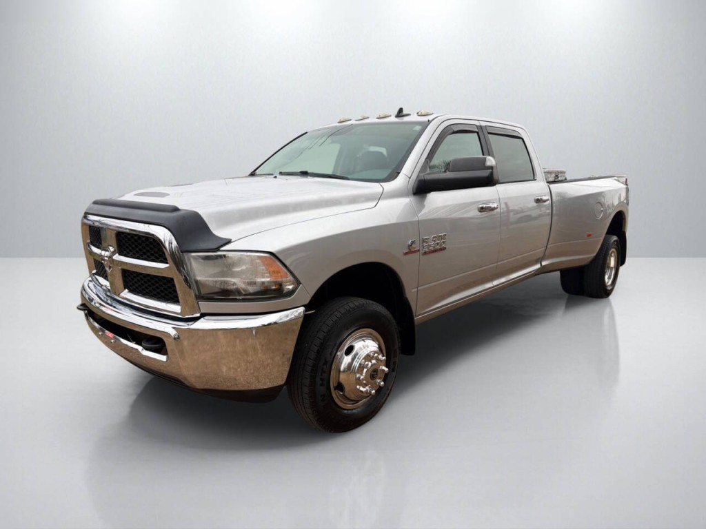2016 RAM 3500 Image 3