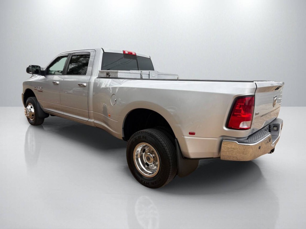2016 RAM 3500 Image 5