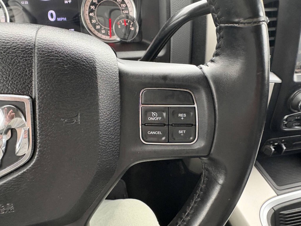 2016 RAM 3500 Image 13