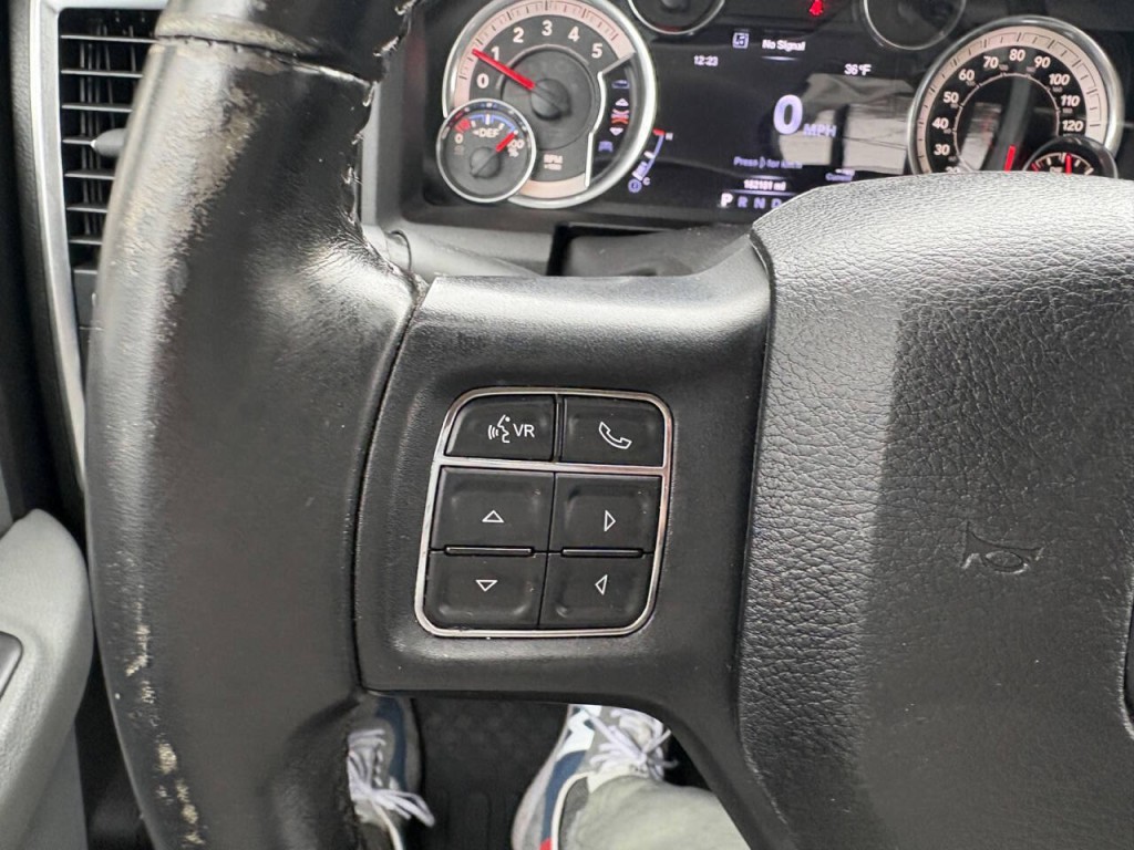 2016 RAM 3500 Image 14