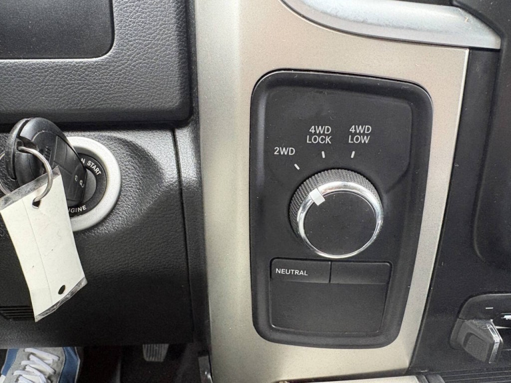 2016 RAM 3500 Image 16